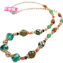 爱蔻·金魅 点缀颈间的一抹祖母绿，演绎韩式时尚锁骨风情